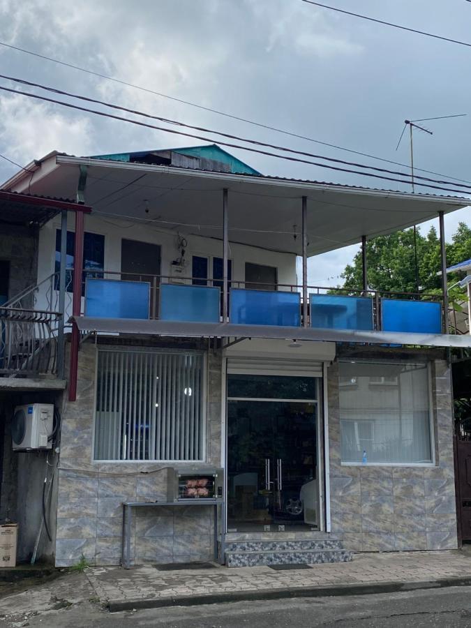 Семейный Дворик Sochumi Exterior foto
